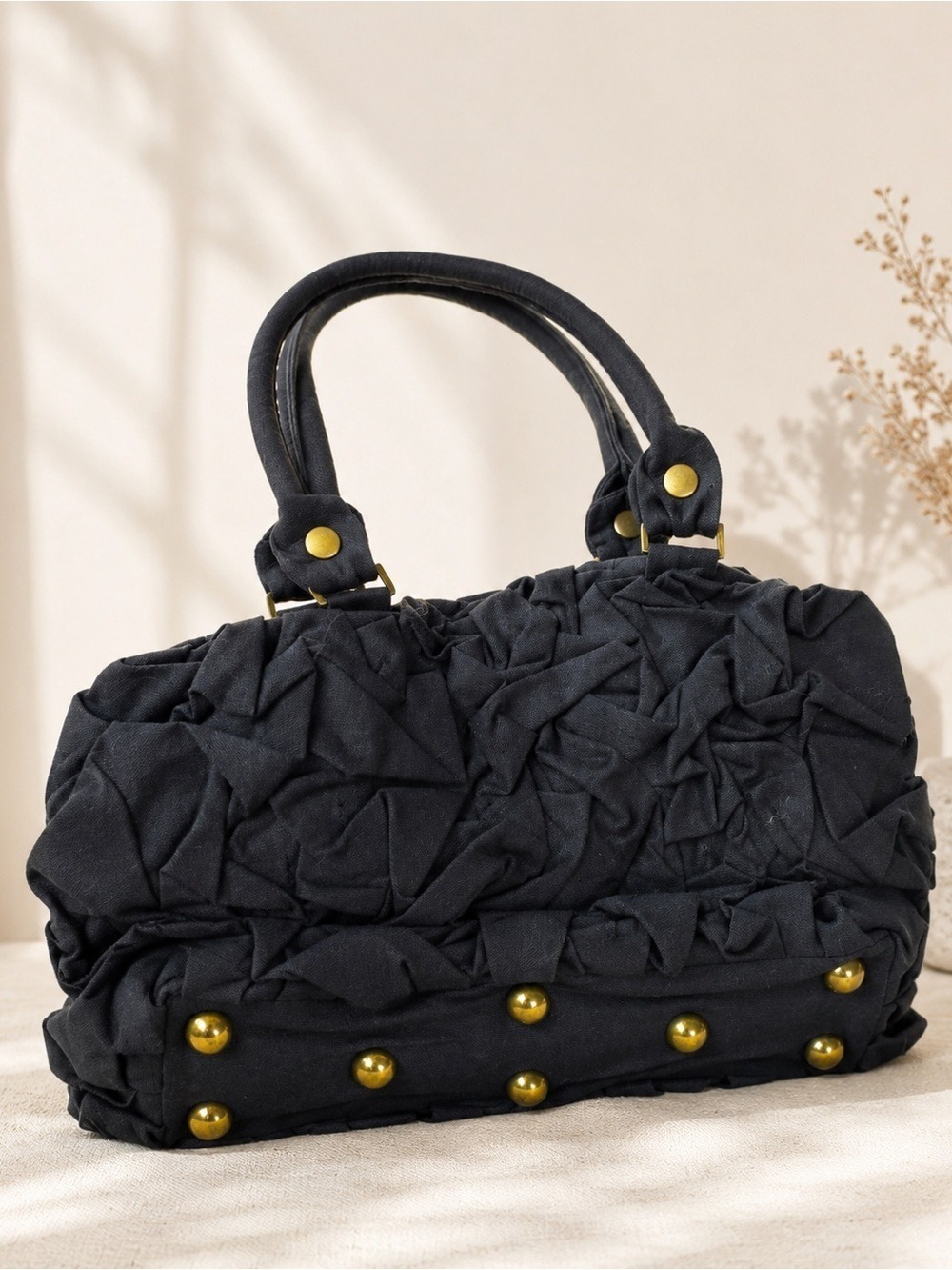 NWT Velvet Pepper Black Rosette Shoulder Bag - Picture 2 of 5